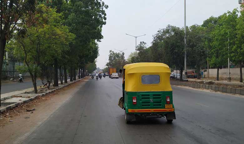 COVID-19 lockdown: Impacts on the auto-rickshaw community